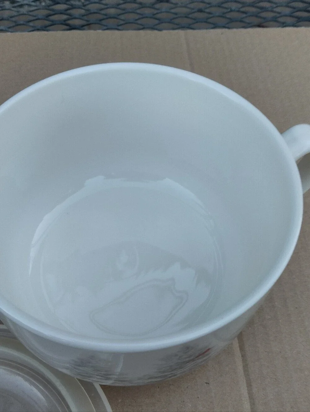 TAG Soup Mug with Lid, Winter Sketch Christmas Bone China